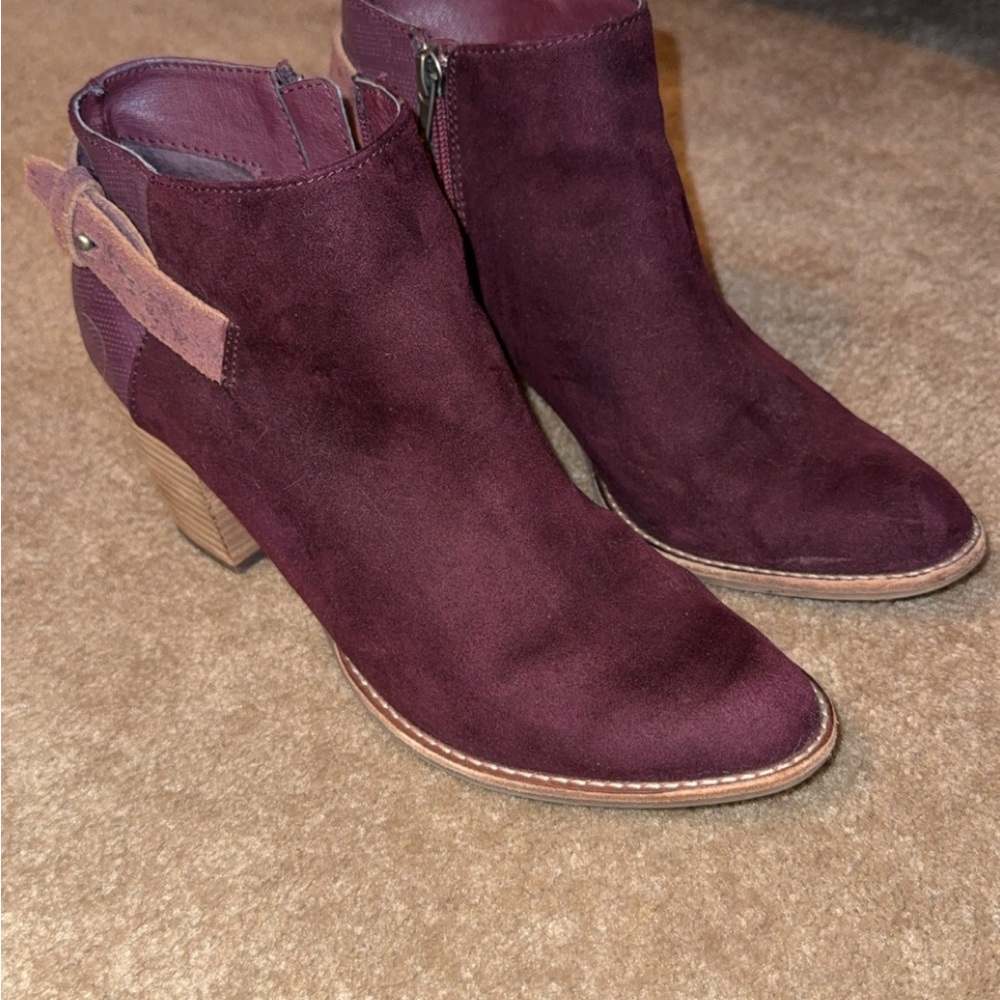 Elegant Plum Suede Ankle Booties